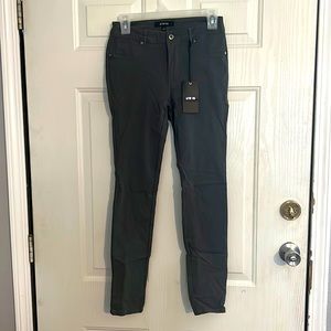 Active USA brand. Size Small. Gray pants